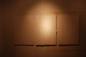 shadows-white[カタチの誕生]